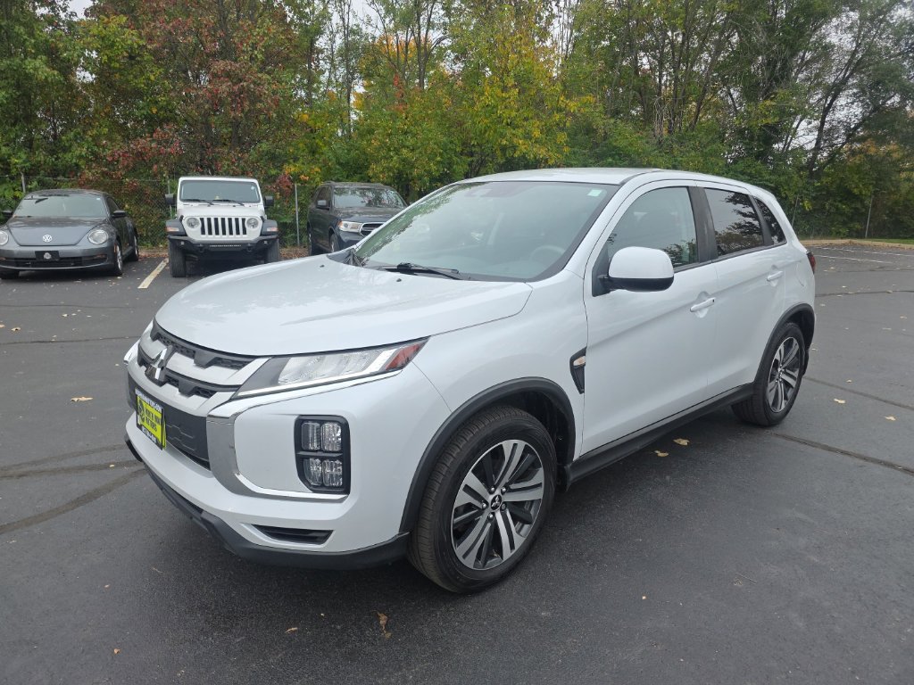 Used 2022 Mitsubishi Outlander Sport ES AWD/4WD image 3