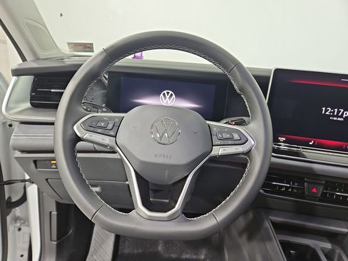 New 2026 Volkswagen Tiguan SE AWD/4WD image 14