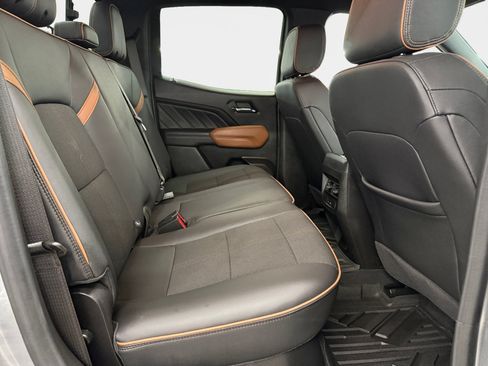 Used 2024 GMC Canyon AT4 AWD/4WD image 11