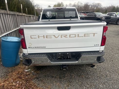 Used 2024 Chevrolet Silverado 2500 LTZ w/ LTZ Convenience Package image 6