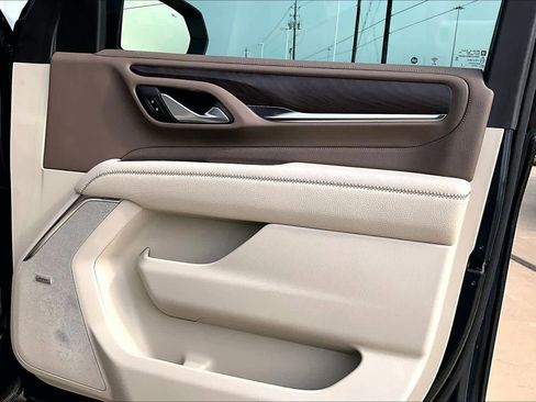 Used 2022 GMC Yukon Denali AWD/4WD image 19