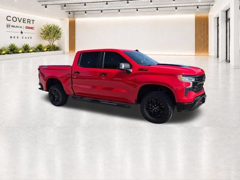 Used 2024 Chevrolet Silverado 1500 LT Trail Boss w/ Convenience Package II AWD/4WD image 17