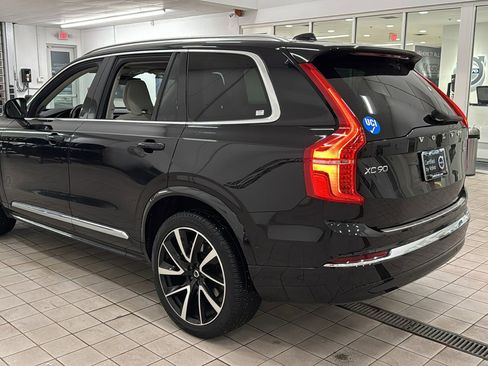 Certified 2023 Volvo XC90 B5 Plus w/ Protection Package Premier image 7