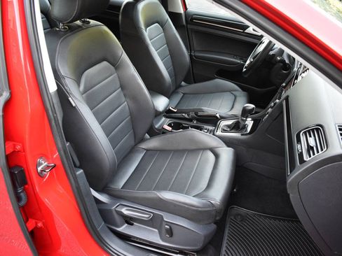Used 2015 Volkswagen Golf SEL FWD image 19