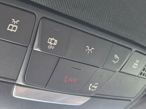 Used 2021 Mercedes-Benz C 300 4MATIC Sedan image 19