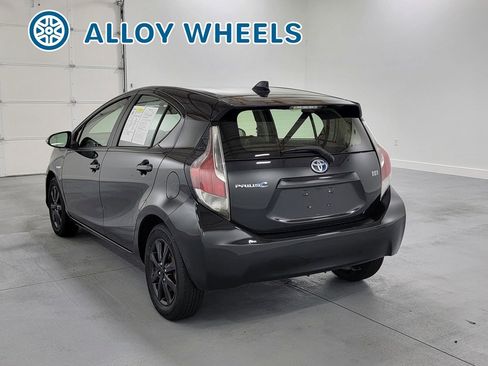 Used 2016 Toyota Prius C Persona Series FWD image 7