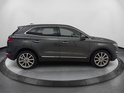 Used 2019 Lincoln MKC Reserve w/ MKC Technology Package FWD image 4