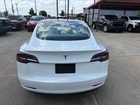Used 2021 Tesla Model 3 Standard Range Plus RWD image 5