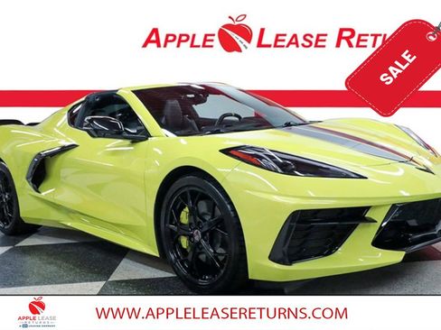 Used 2022 Chevrolet Corvette Stingray Premium Cpe w/ Z51 Performance Package image 1