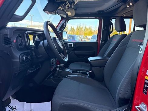 Used 2024 Jeep Wrangler Rubicon image 26