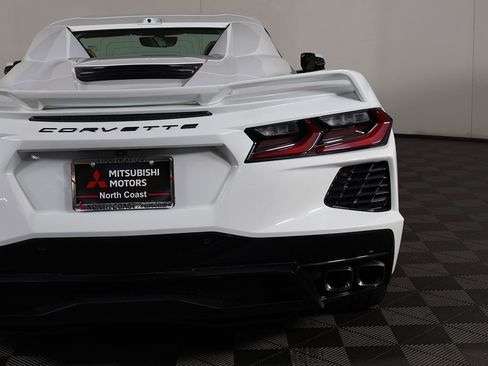 Used 2021 Chevrolet Corvette Stingray Premium Conv w/ Z51 Performance Package image 16