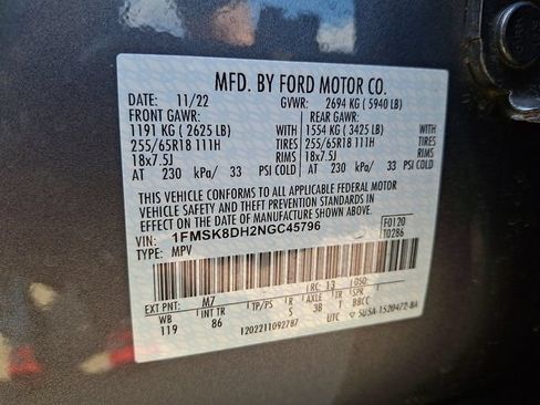 Used 2022 Ford Explorer XLT w/ Class IV Trailer Tow Package AWD/4WD image 27
