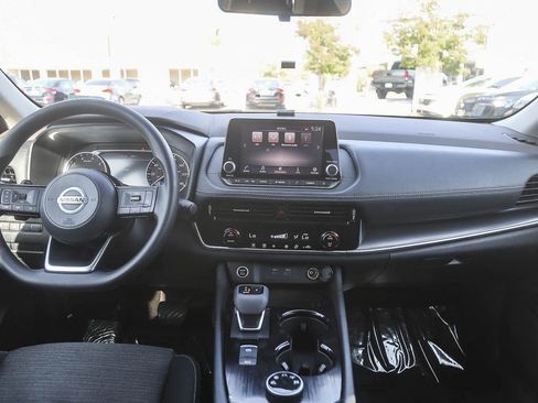 Used 2021 Nissan Rogue SV AWD/4WD image 12