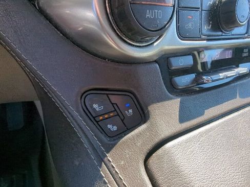 Used 2018 Chevrolet Suburban Premier AWD/4WD image 20