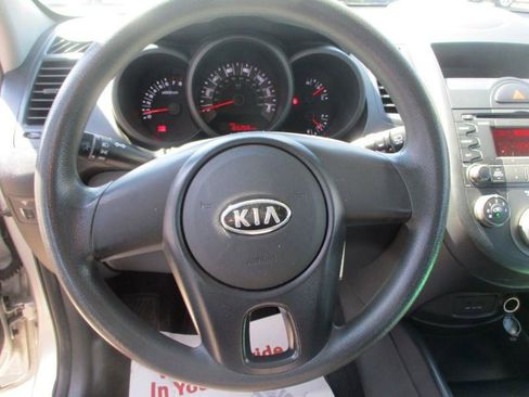 Used 2011 Kia Soul FWD image 12