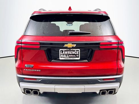 New 2026 Chevrolet Traverse LT w/ Enhanced Driving Package FWD image 4