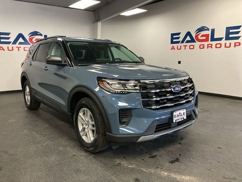 New 2026 Ford Explorer Active AWD/4WD image 2