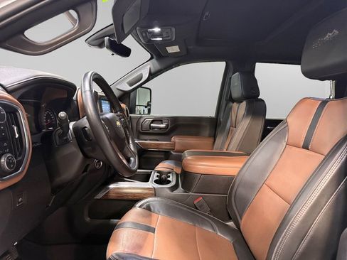 Used 2023 Chevrolet Silverado 2500 High Country w/ Z71 Off-Road Package image 21