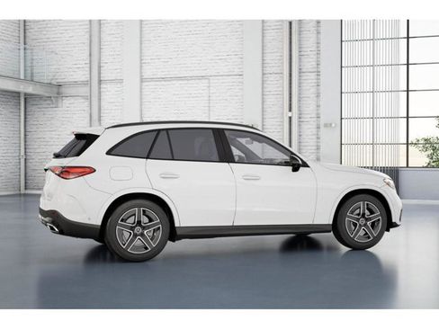 Used 2026 Mercedes-Benz GLC 300 4MATIC image 18