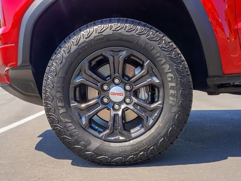 Used 2024 GMC Canyon Elevation w/ Trailering Package image 12