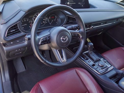 Certified 2025 MAZDA CX-30 AWD 2.5 S w/ Preferred Package image 9