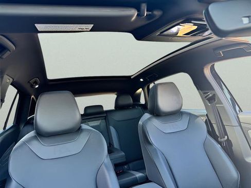 Used 2023 Volkswagen ID.4 Pro S image 6