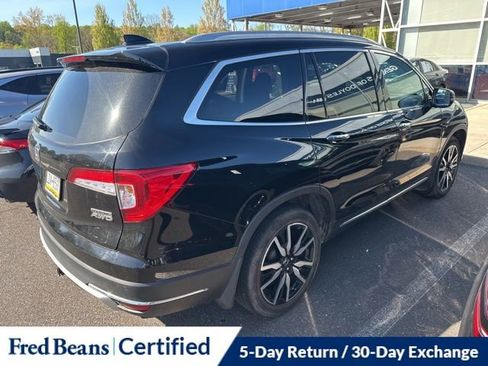 Used 2019 Honda Pilot Touring image 11