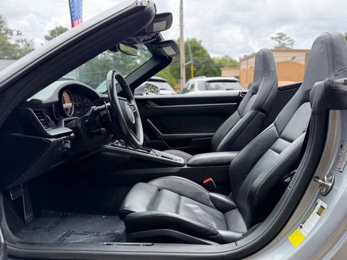 Used 2020 Porsche 911 Carrera S RWD image 23