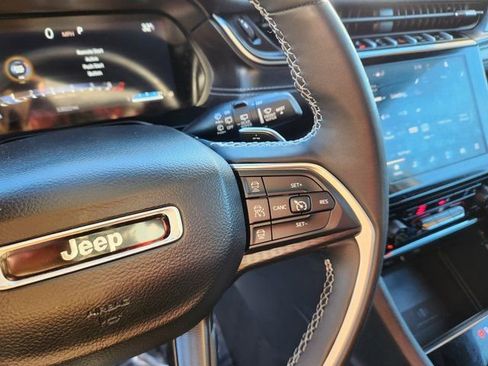 Used 2023 Jeep Grand Cherokee L Laredo image 22