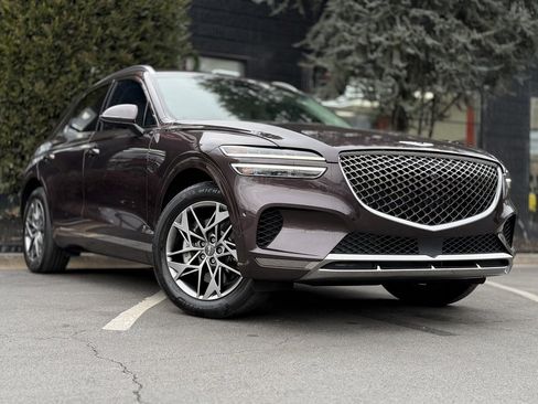 Used 2023 Genesis GV70 2.5T w/ Advanced Package image 8