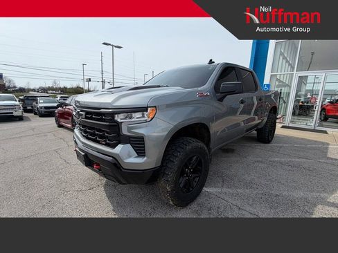 Used 2024 Chevrolet Silverado 1500 LT Trail Boss image 1