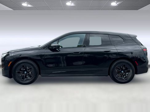 Used 2024 BMW iX xDrive50 w/ Premium Package AWD/4WD image 2
