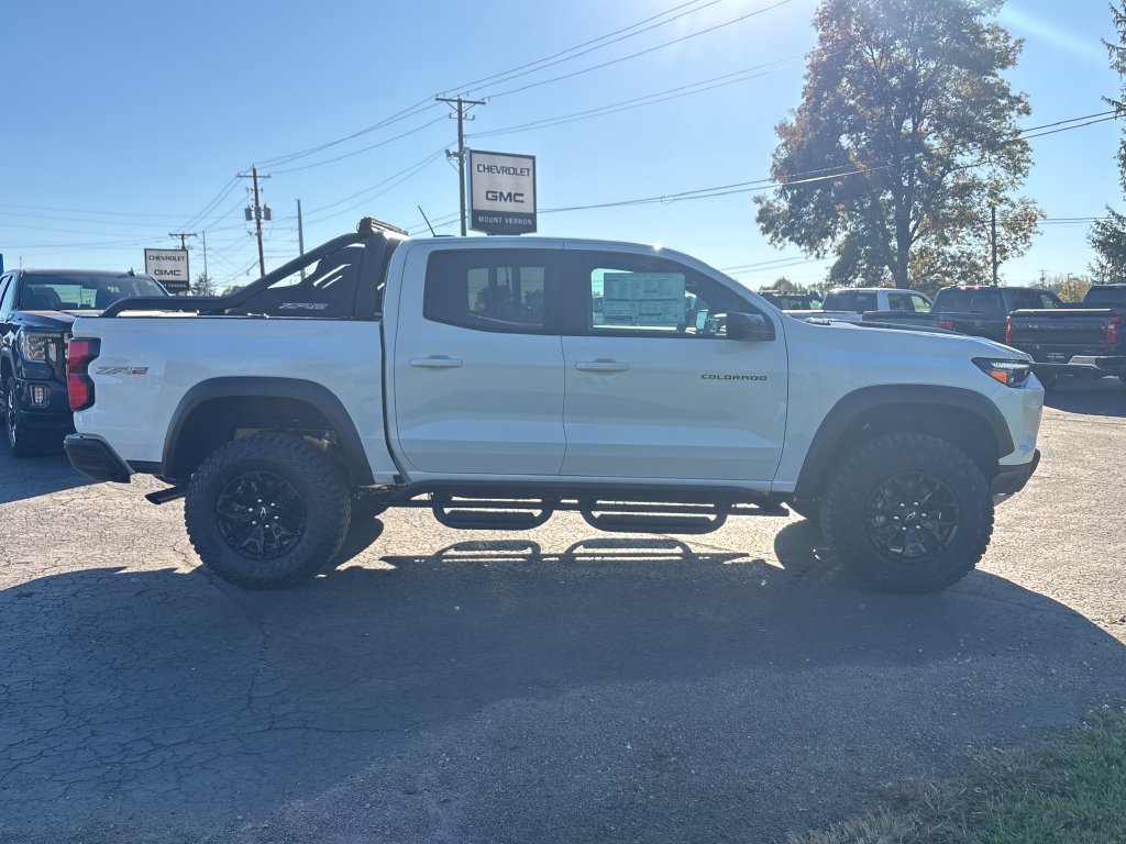 New 2026 Chevrolet Colorado ZR2 w/ Midnight Edition AWD/4WD image 6