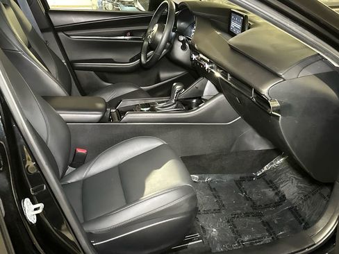 Used 2025 MAZDA MAZDA3 s image 8