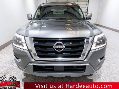 Used 2022 Nissan Armada SL w/ Captain's Chairs Package RWD image 7