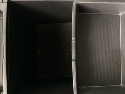 Used 2023 Kia Sorento S image 10