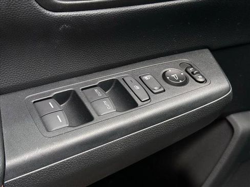 Used 2025 Honda CR-V Sport image 17