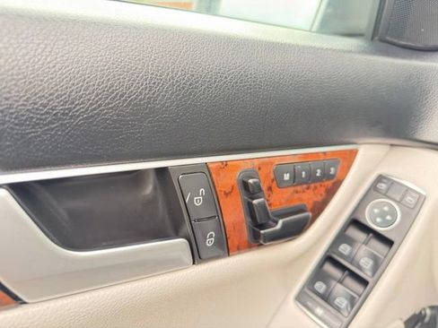 Used 2014 Mercedes-Benz C 300 4MATIC Sedan image 16