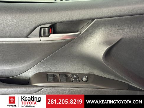 Certified 2023 Toyota Camry SE w/ Convenience Package image 14