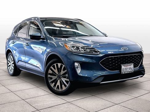 Used 2020 Ford Escape Titanium w/ Titanium Premium Package 2.0 AWD/4WD image 2