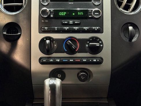 Used 2008 Ford Expedition EL XLT image 15
