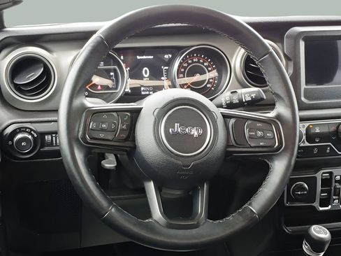 Used 2021 Jeep Wrangler Unlimited Sport AWD/4WD image 9