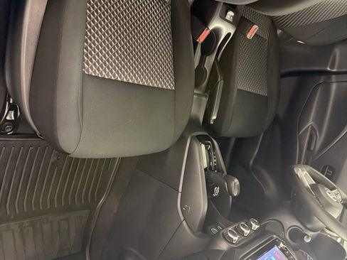 Used 2021 Nissan Versa S image 20