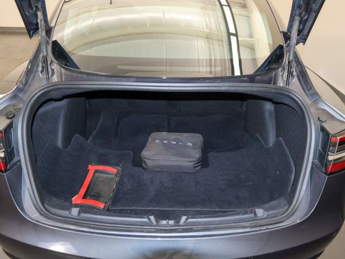 Used 2020 Tesla Model 3 Long Range image 12