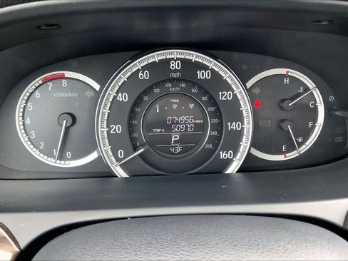 Used 2017 Honda Accord EX-L image 25