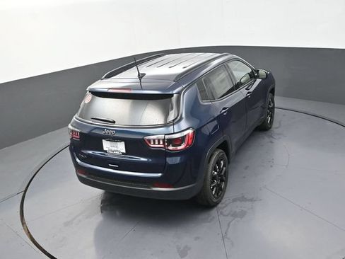 New 2026 Jeep Compass Latitude AWD/4WD image 17