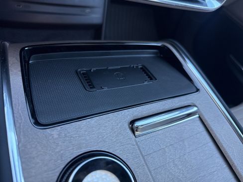 New 2025 Volvo EX90 Ultra image 23