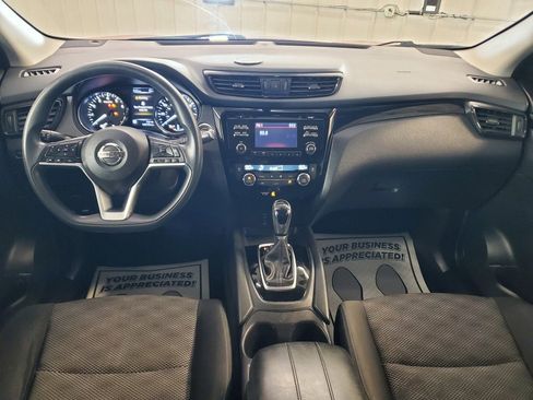 Used 2017 Nissan Rogue Sport SV image 10