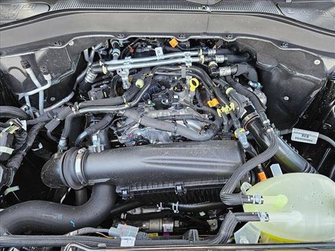 New 2026 Ford Explorer Active RWD image 17