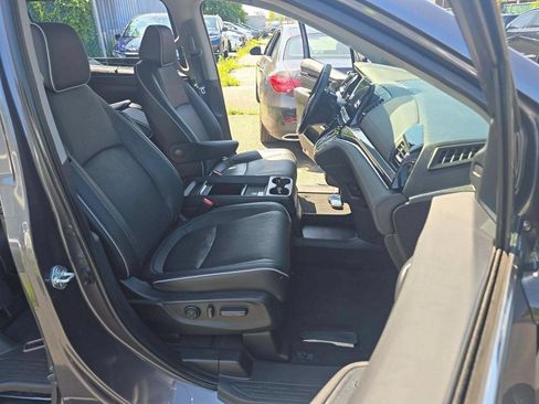 Used 2023 Honda Odyssey Elite image 13